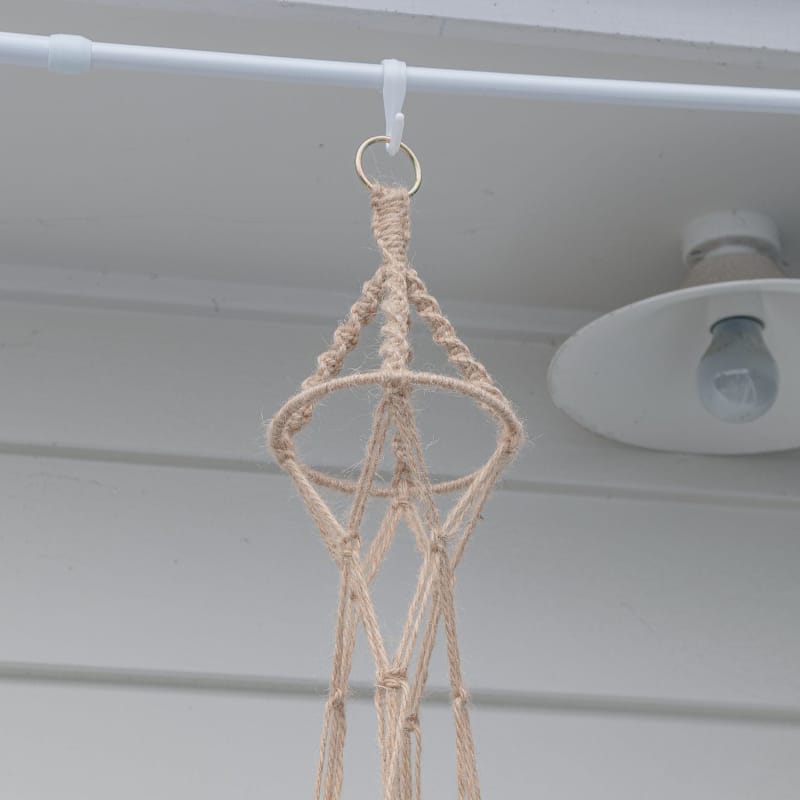 Macrame plant hanger - d | plant pots