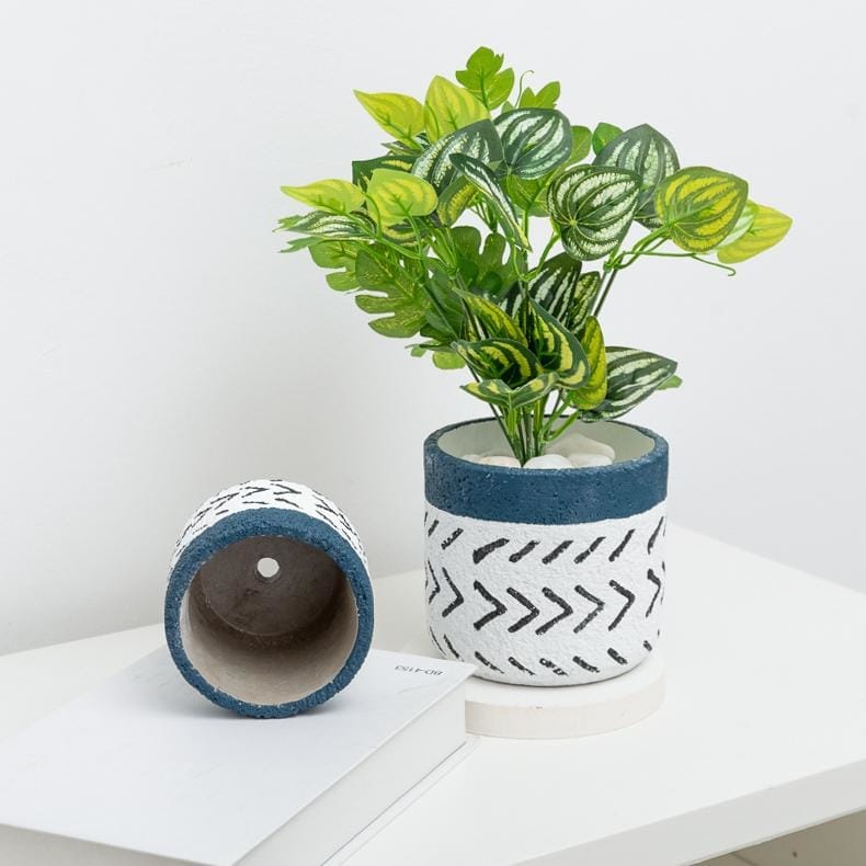 Two-tone geometric paint pots/planters | plant pots